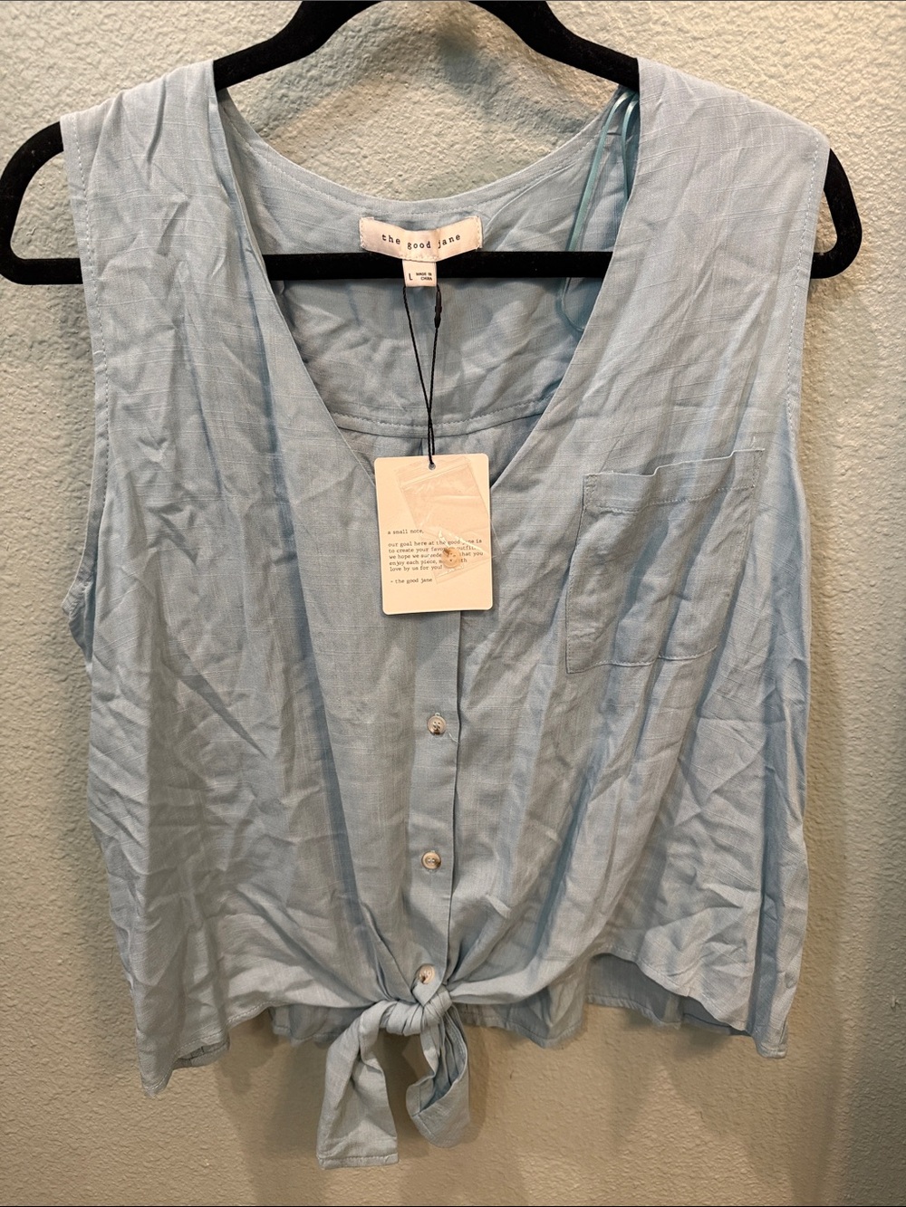 The Good Jane Light Blue Tie-Front Sleeveless Blouse Large NWT